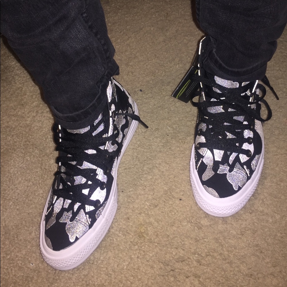 Camo Converse